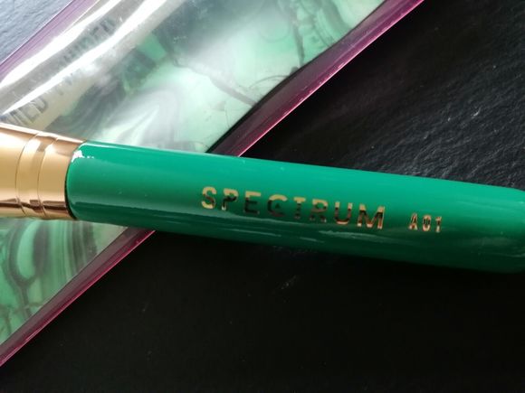 Spectrum Collections  Domed Powder Makeup Brush A01  Green Malachite - Picture 3 of 7